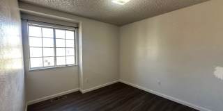 Spacious 3 Bedroom, 2.5 Bath 2 Car Garage Gallery 16