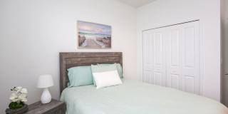 ** 4/3 HEATED POOL AND SPA FURNISHED HOME MODERN IN HIGHLY DESIRED NORTH NAPLES *** AVAILABLE STARTING APRIL-NOVEMBER 2026  LONGER TERM OR SHORT TERM 3 MONTHS OR MORE ** Gallery 67