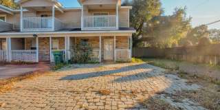 2400 Suwanee Lane Gallery 1