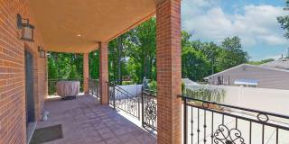 66-26 Marathon Pkwy. Gallery 31