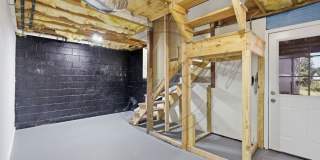 **SPRING SPECIAL: FIRST FULL MONTH FREE Three Bedroom home in Clarksville with Basement! Gallery 21