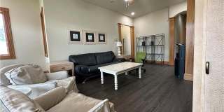 929 LOWERLINE Street Gallery 7