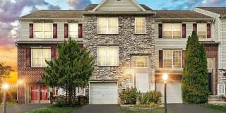 1193 LEDGE DR. YORK, PA 17408 ***JACKSON HEIGHTS COMMUNITY*** Gallery 1