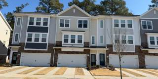 Spacious townhome in Riverwalk Gallery 1