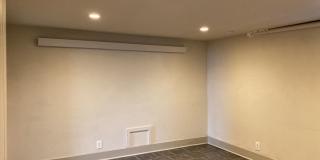 STUDENTS WELCOME! Charming 3 Bed 2 Bath Single Family Home in Old Town Gallery 27