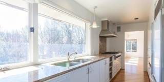 3 Artesian Way Gallery 1