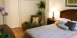 eaves Glover Park Gallery 6