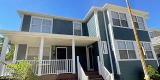 *2027* 4 Bed!! BIG GROUP OPTION!!! 18-20!! Gallery 1