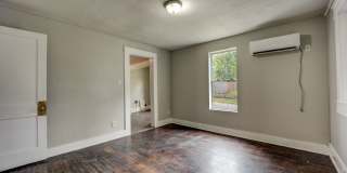 Freshly Updated 2 Bedroom House Gallery 14