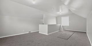 6370 Brace Street Gallery 12