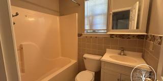 MOVE IN SPECIAL: $500 OFF 1ST MONTH'S RENT!** MOVE IN SPECIAL: $500 OFF 1ST MONTH'S RENT!** Gallery 14
