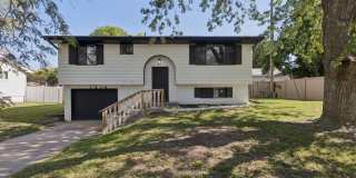Updated Lincoln 3 Bedroom!! Gallery 1