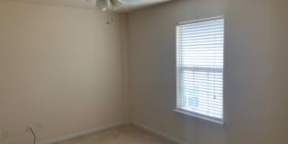 End Unit Townhome located in the Covington at Providence Subdivision! Gallery 19