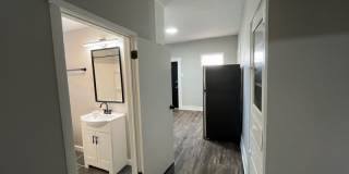 220 West Park Avenue - 220 Gallery 8