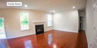 Room in 4 Bedroom Home at Everette Fields Rd Gallery 7