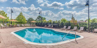 Twin Lake Towers Apartments Gallery 22