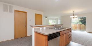 4Bd Spacious Bothell Home Gallery 14