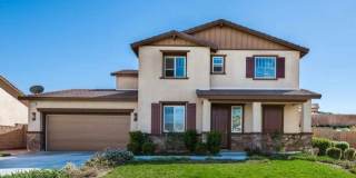 Winchester Spacious 4 Bedroom Home with Loft for Rent Gallery 1