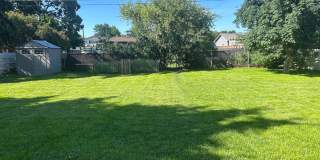 3 Bed, 1.5 Bath with Spacious Backyard! Gallery 21