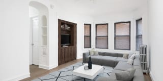 515 West Briar Gallery 18