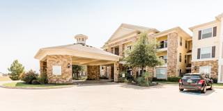 Senior Housing - Emory Senior Living Apartments Gallery 43