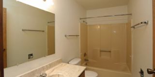 Fox River Bluff Apartments Gallery 36