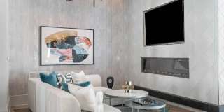 District at 54 Gallery 7