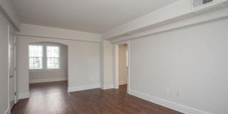 Colonial Village Apartments Gallery 7