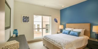 Living at Santa Monica Gallery 8