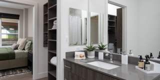 BLVD Gramercy East Gallery 12