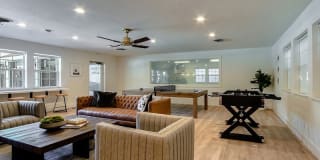 Creekside Village Apartments Gallery 25