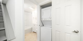 415-417 S 10th Gallery 7