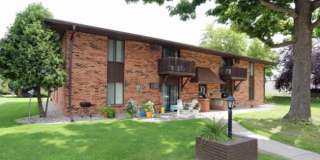 Fox River Bluff Apartments Gallery 29