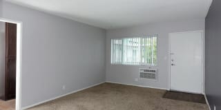 Luxe at Burbank Gallery 2