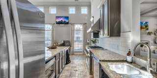 Avenues at Creekside Gallery 41