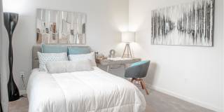 Emblem at Christiana Gallery 10