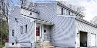 203 Capewell Avenue Gallery 4
