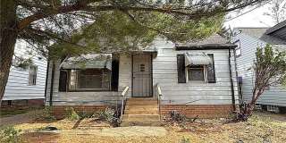 3-Bedroom Colonial in Cleveland Gallery 1