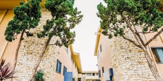 2677 Marathon Drive1-H Gallery 7