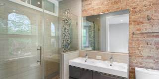 1311 E CAPITOL Street SE Gallery 29