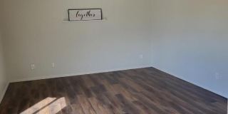 8213 W Quail Avenue Gallery 34