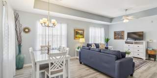 Beautiful furnished & turnkey ready  2/2 unit available now for an annual lease Gallery 7