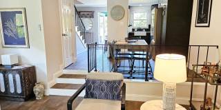 Seasonal Short-Term Venice Island Townhouse Steps from Venice Beach! Gallery 28
