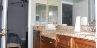 Desert Shore Beautiful 4 Bedroom Home! Gallery 15