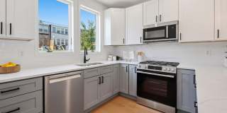 1529 ISHERWOOD Street NE Gallery 10