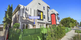 8453 Langdon Ave Gallery 7