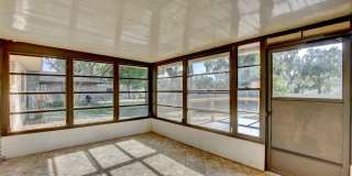 Gorgeous 3/2 Home with a 2 Car Garage Located in Well Maintained Cul-de-sac - Leesburg Gallery 20