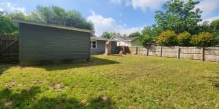 Live in the Heart of Downtown New Braunfels / Covered Front Porch / Carport & Storage / NBISD Gallery 21
