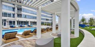 886 West Adams Street Gallery 13