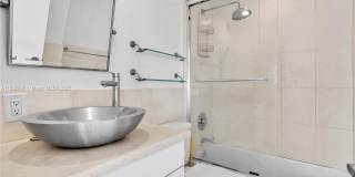 9700 E Bay Harbor Dr Gallery 14